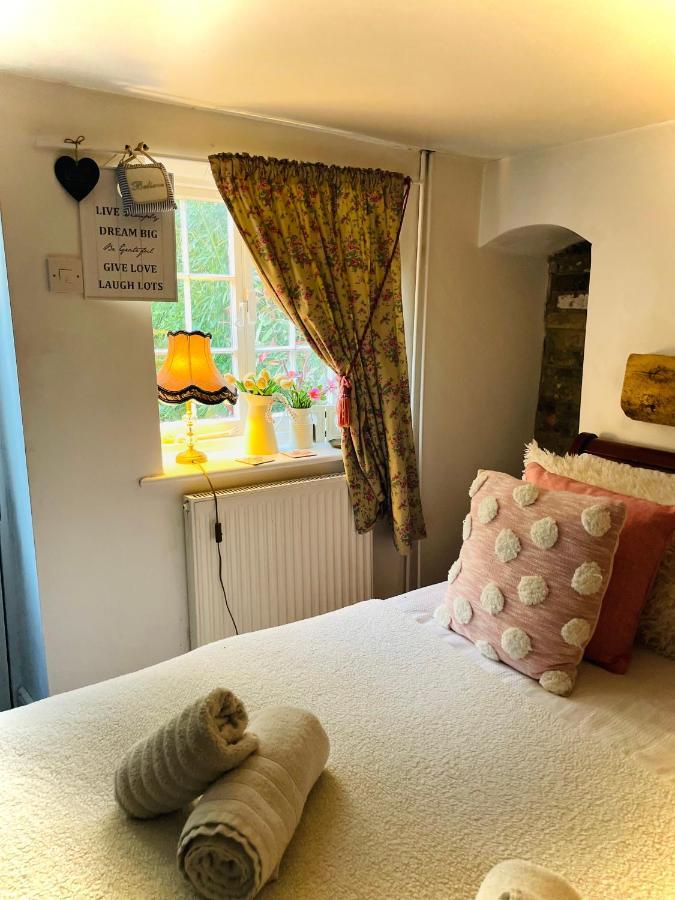 The Beehive, Ground Floor Apartment In Norfolk, No Shared Amenities Downham Market Exterior foto